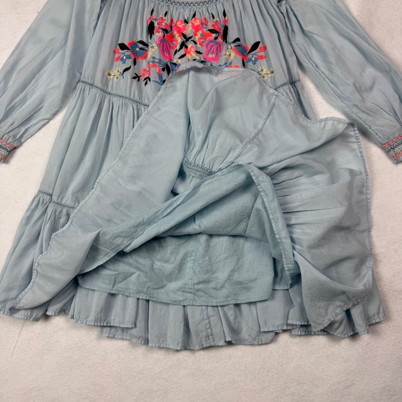 Free People Blue Embroidered Smocked Off Shoulder Tiered Dress Size‎ Small - Picture 9 of 11